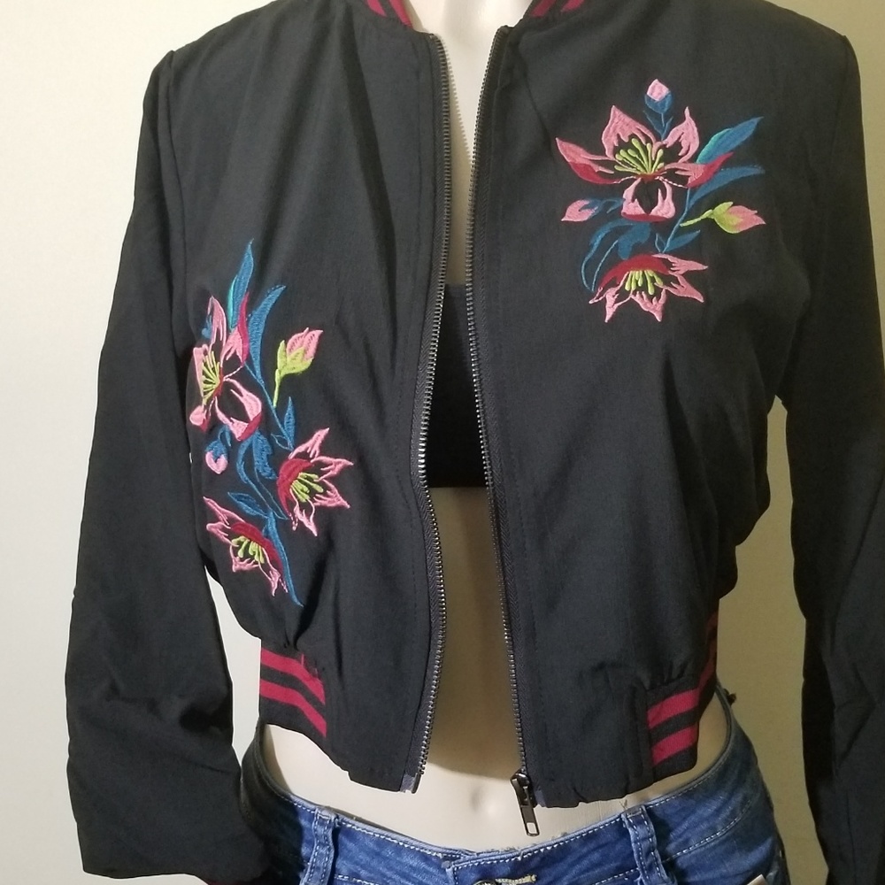 lightweight Crop bomber jacket